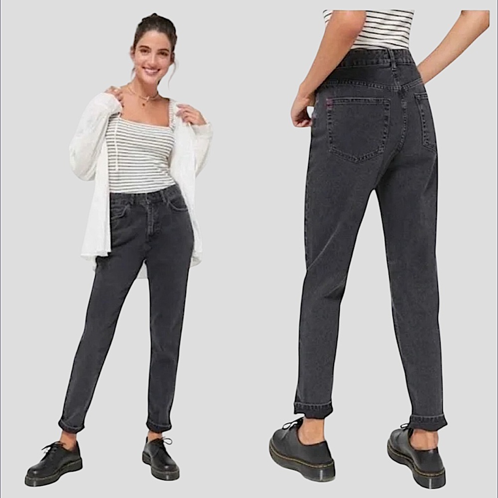 Urban Outfitters BDG || Women’s Mom Black High Rise Jeans size 26